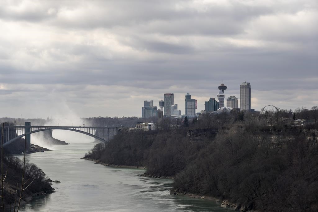 Niagara region declares state of emergency to prepare for influx of