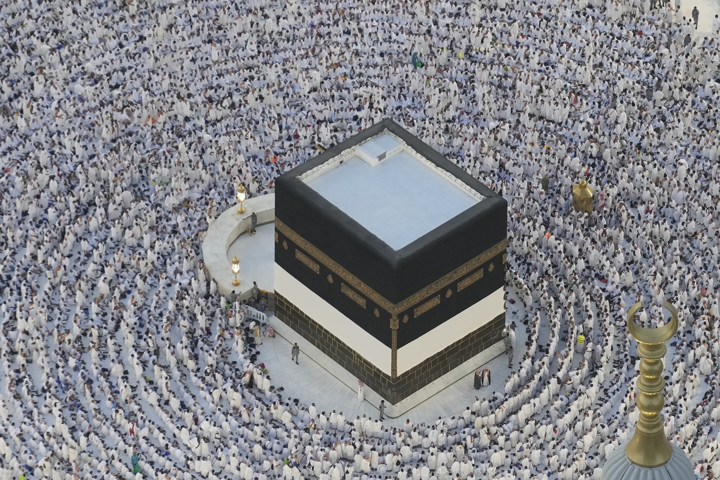 More than 1.5 million foreign Muslims arrive in Mecca for annual Hajj
